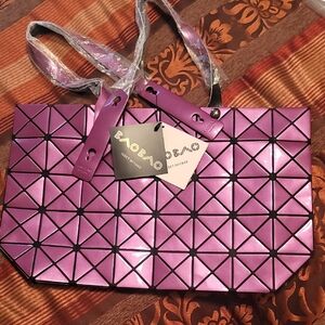 BAO BAO ISSEY MIYAKE Pink/Purple Metallic Gloss Geometric Tote Bag NWT